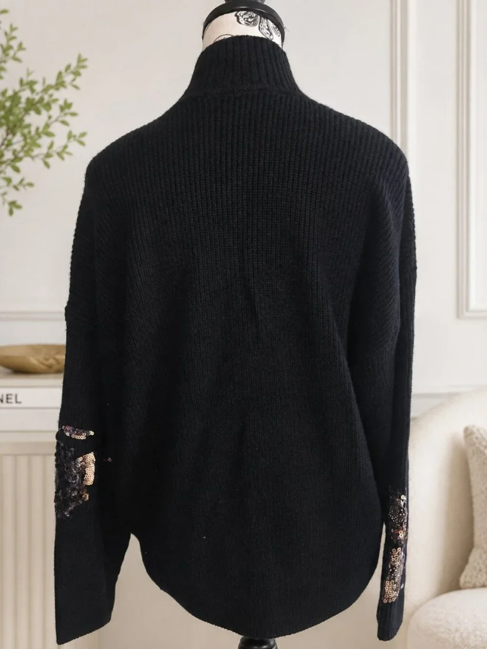 Nicole Miller Black Ribbed Turtleneck Sweater Sequin Floral Embellished Size L